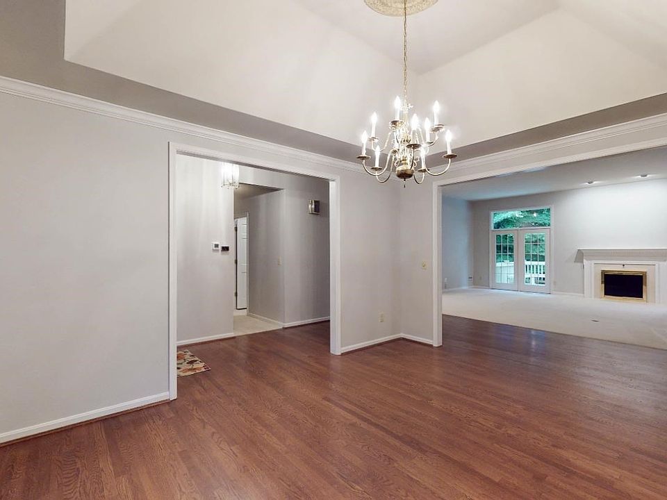 1st image of 9291 Shallow Creek Dr