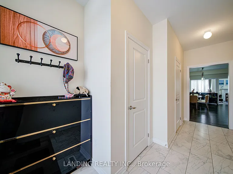 2084 Duberry Dr — Photo 5
