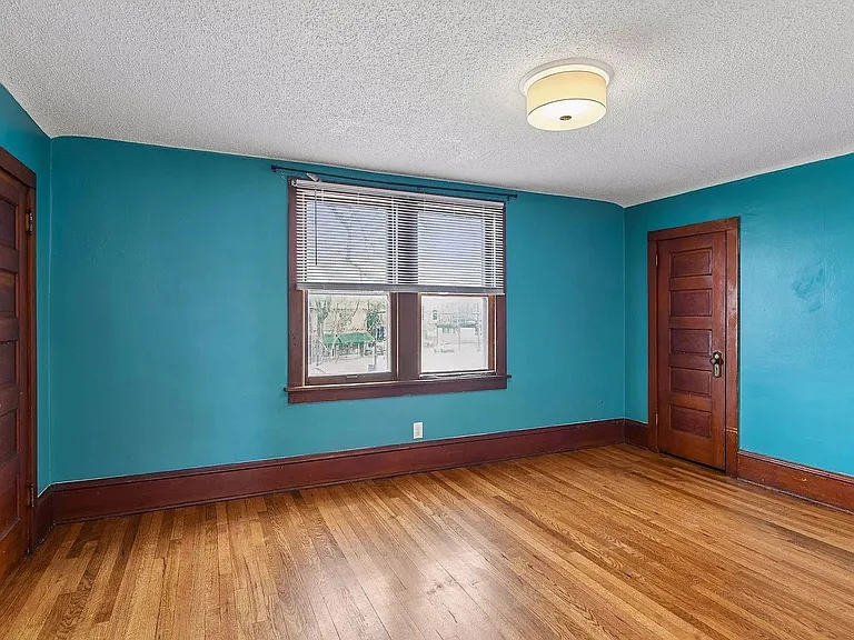 4156 Minnehaha Ave — Photo 7