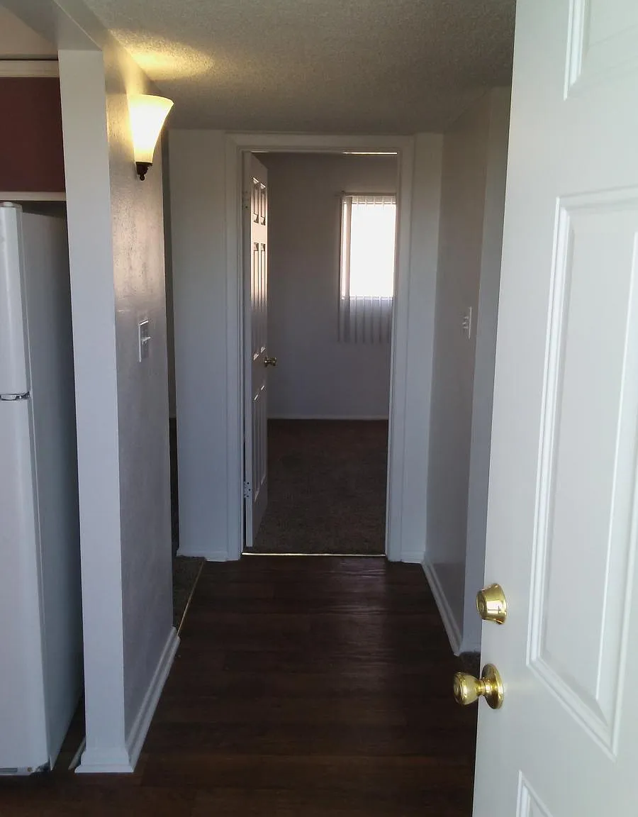 2 bed, 1100 sqft, $1,400 — Photo 1