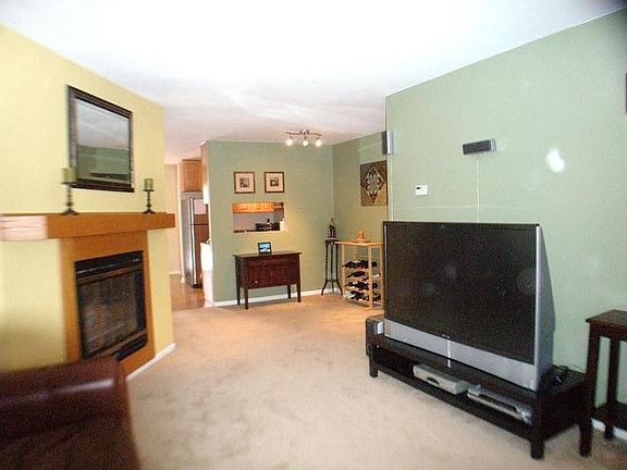 OPEN CONCEPT FLOOR PLAN