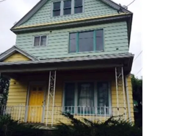 197 Sweet Ave, Buffalo, NY 14212