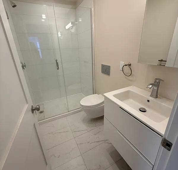 7 Thornley St #2 — Photo 2