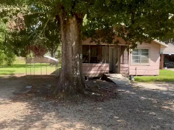 500 Fannie Ave, Picayune, MS 39466