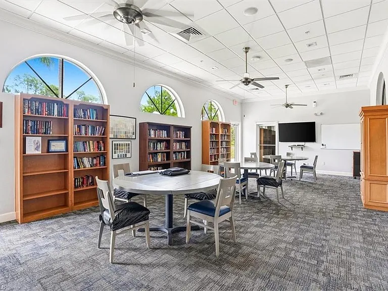 5615 Sherborn Dr #201 — Photo 44