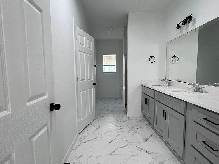 9210 Martell St — Photo 20