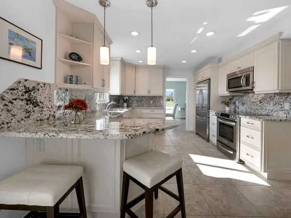 462 Bristle Cone Ln #32, Naples, FL 34113