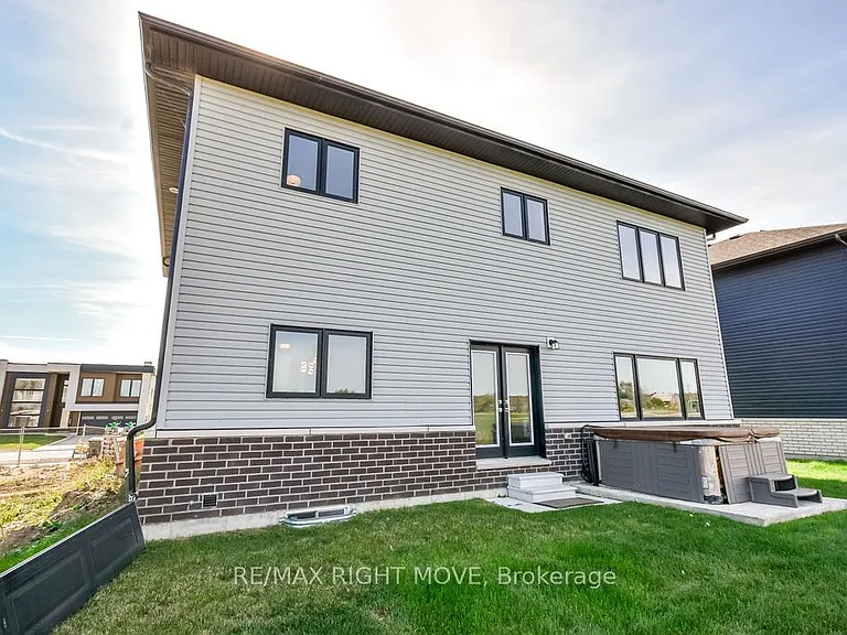 3721 Quayside Dr — Photo 42