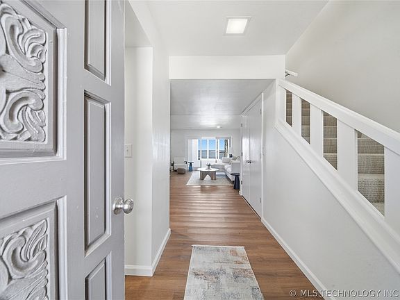 4th image of 4 Fort Scott Ln #4