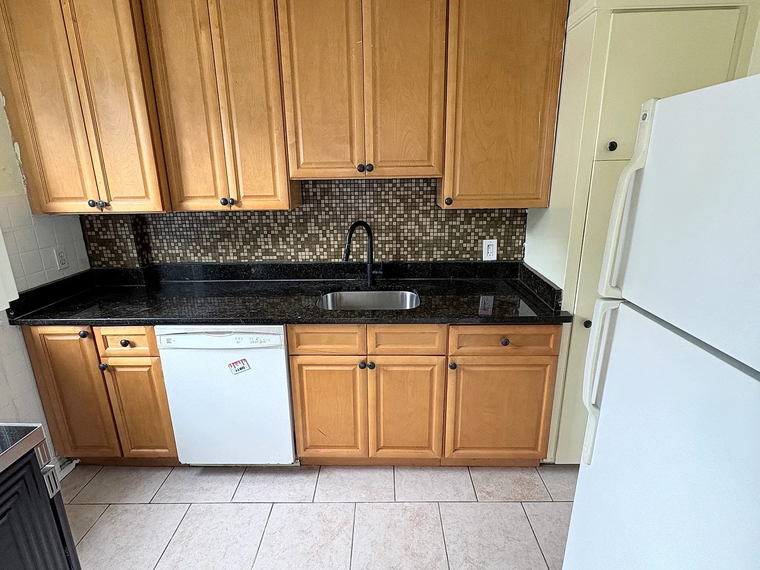 3 bed, 2.5 bath, 1504 sqft, $1,900 — Photo 4