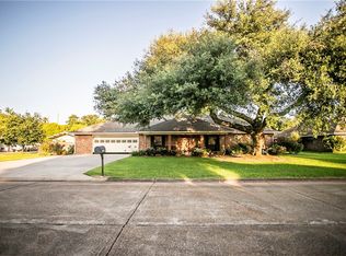 5229 Raphael Dr, Alexandria, LA 71303