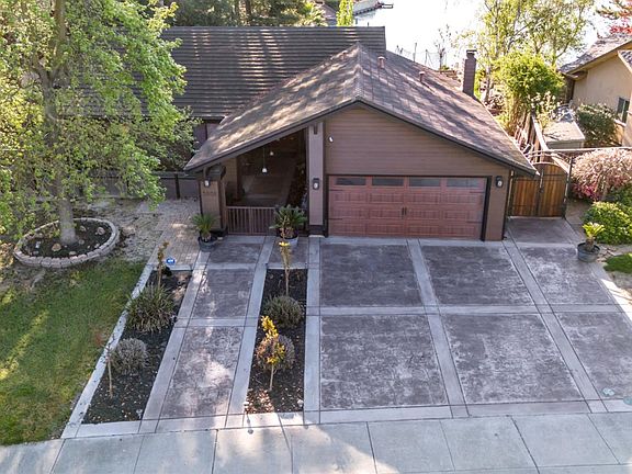 3rd image of 5868 Turtle Valley Dr