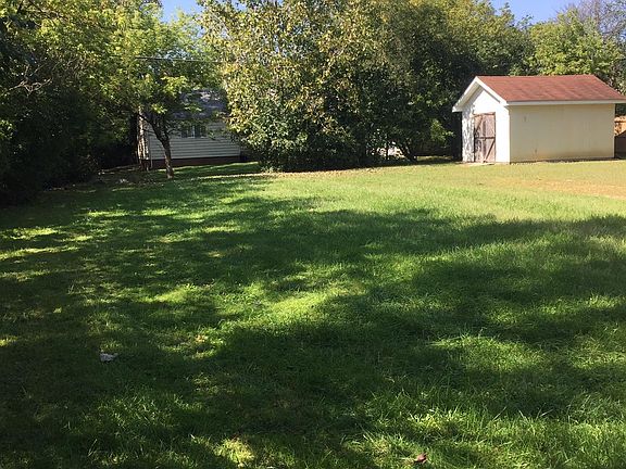 4th image of 22485 Tulane Ave