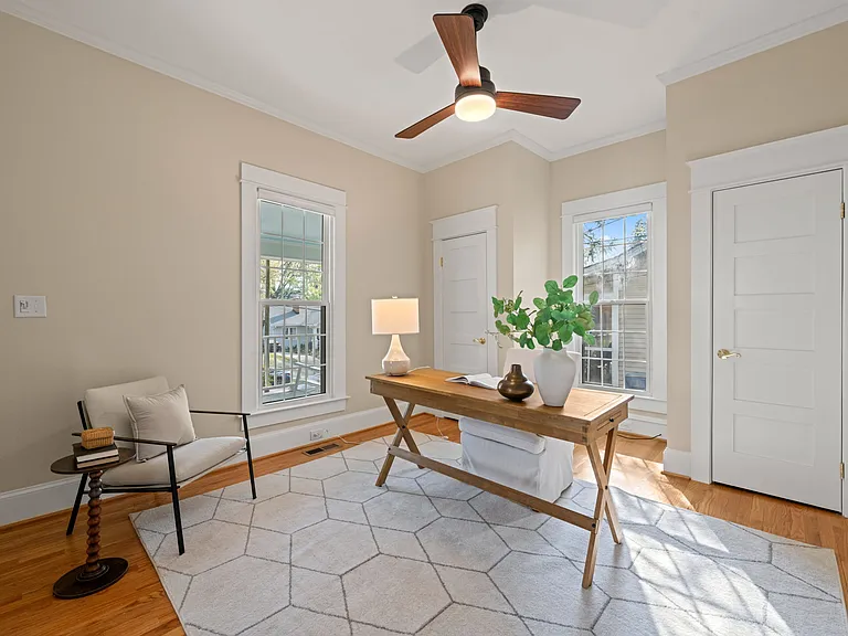 2502 Englewood Ave — Photo 11