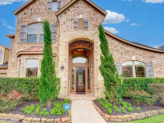 If you're looking for a home that stands out from the rest, you've found it! Begin your journey through the home with a beautifu