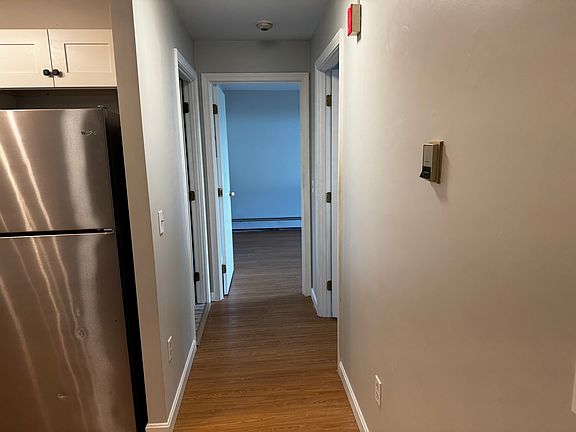 4th image of 367 Woonasquatucket Ave APT 20