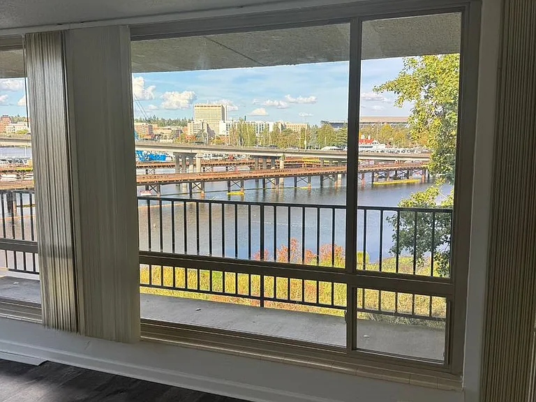 Four Seasons - 1 Bedroom Units available with amazing views by the water. Parking spots available! — Photo 12