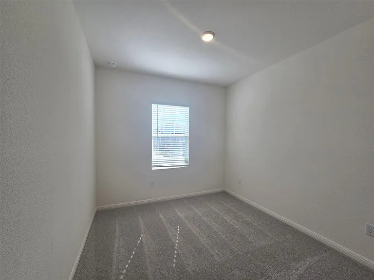 624 Wesley Miller Ln — Photo 5