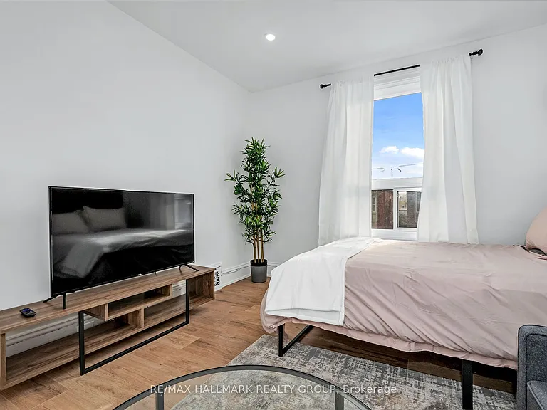 277 Arlington Ave #2 — Photo 8