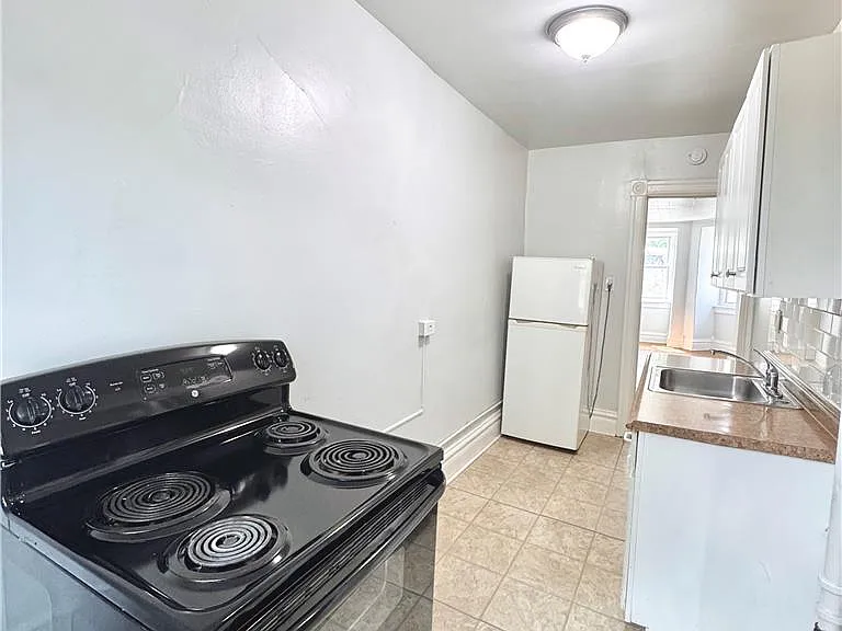 1103 W Linden St #3 — Photo 6