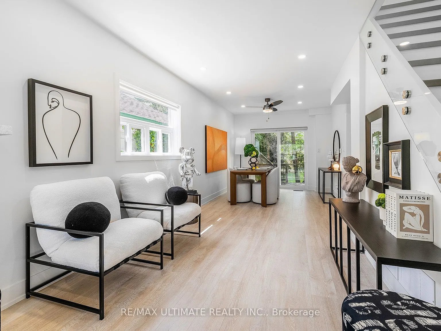 3 bed, $3,200 — Photo 2