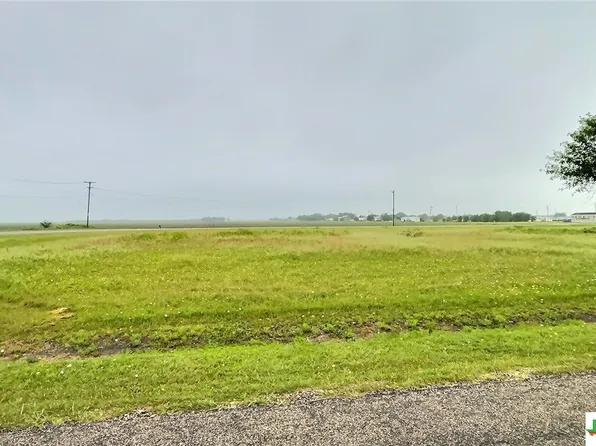 101 Golden Glow St, Victoria, TX 77905