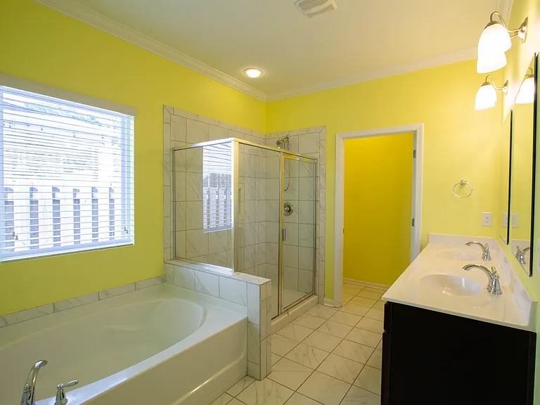 1068 Aronimink Dr — Photo 22