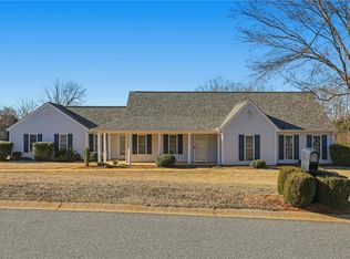 104 Carrie Leigh Ln, Pendleton, SC 29670
