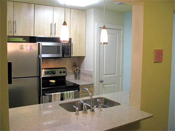 4th image of 5140 Amesbury Dr APT 112