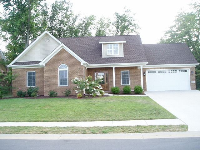 1st image of 208 Alice Ct