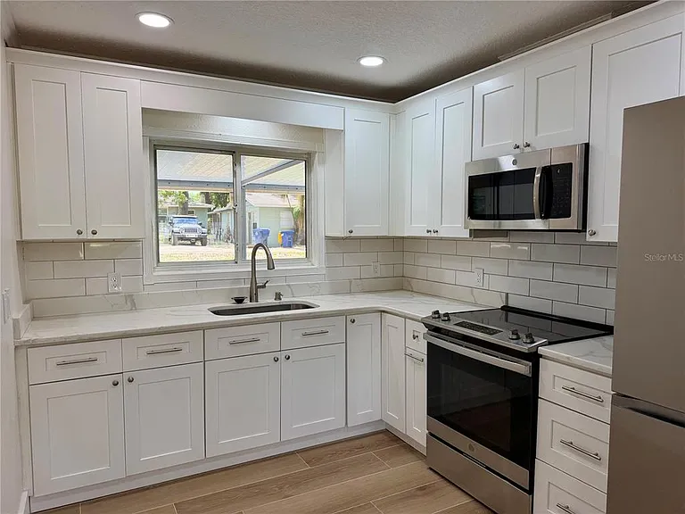 301 S Seminole Ave — Photo 12
