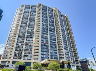 3930 N Pine Grove Ave APT 1805, Chicago, IL 60613