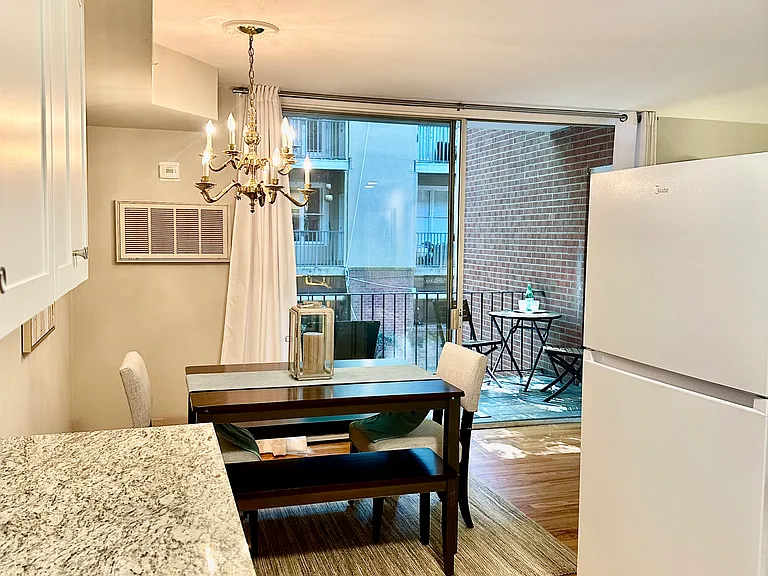 400 Queens Rd #B1 — Photo 16
