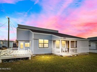 220 Makepeace Lane, North Topsail Beach, NC 28460