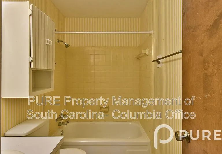 101 Briarcliffe E — Photo 46