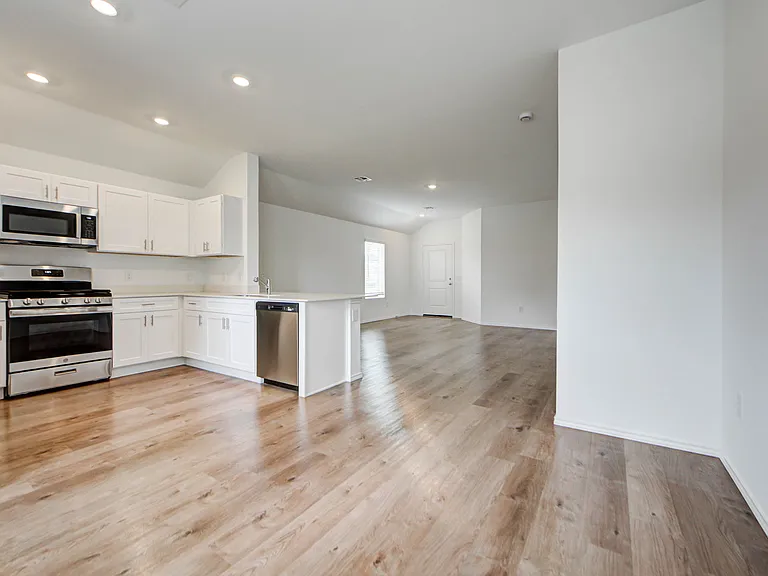 6100 Western Redbud Trl — Photo 15