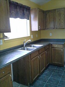 4th image of 598 Thornhill Ct #124