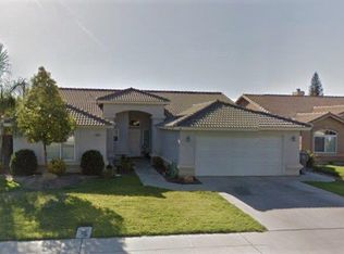 1002 Cypress Ct, Madera, CA 93637