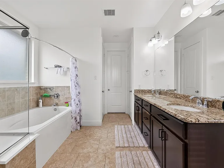 6515 Sterling Shores Ln — Photo 26
