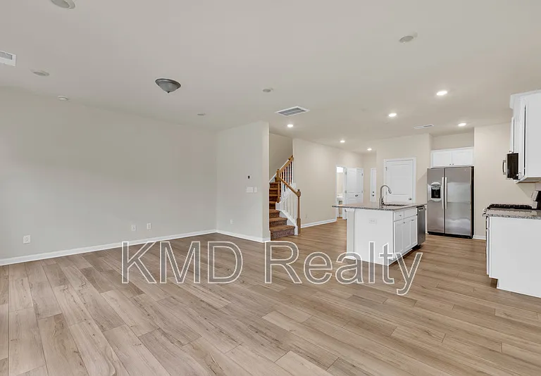 2777 Yeager Dr — Photo 6