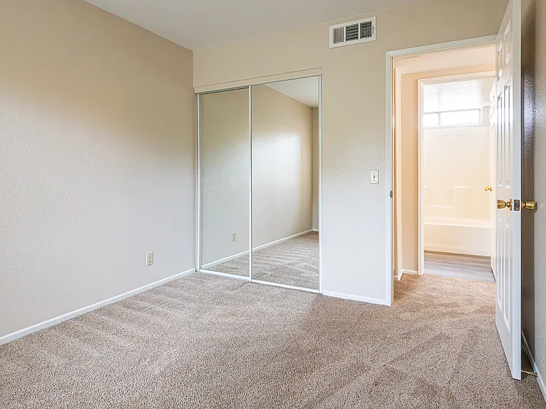 450 Tava Ln — Photo 30