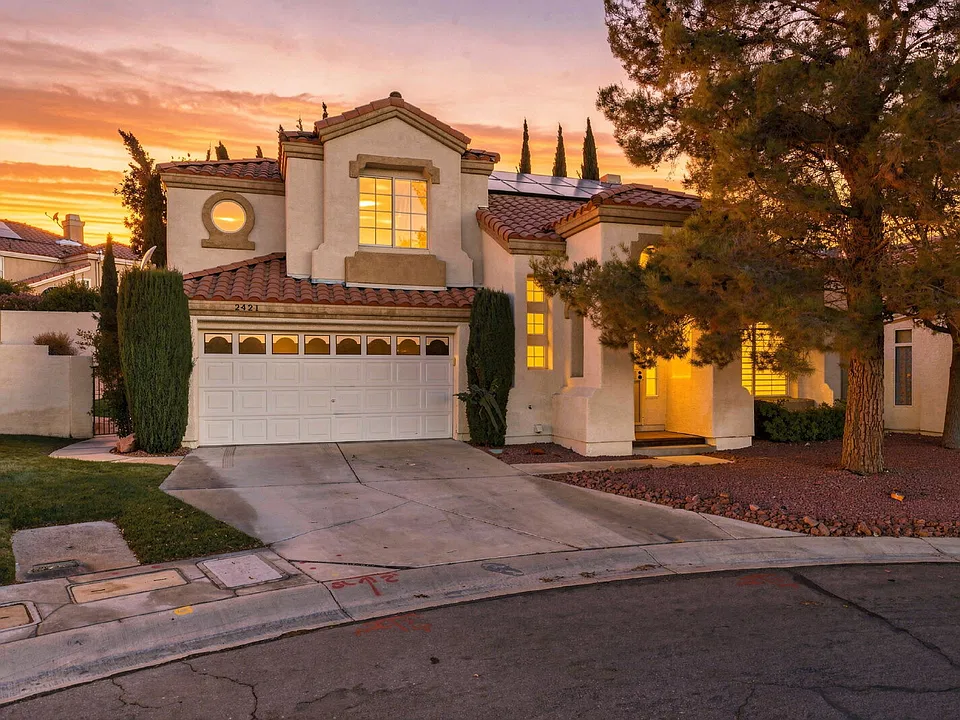 2421 Ivy Garden Ct
