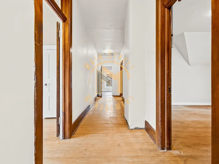 503 N Michigan St — Photo 19