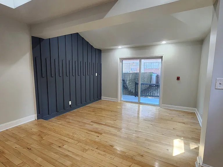 715 North 6th Street — Photo 2