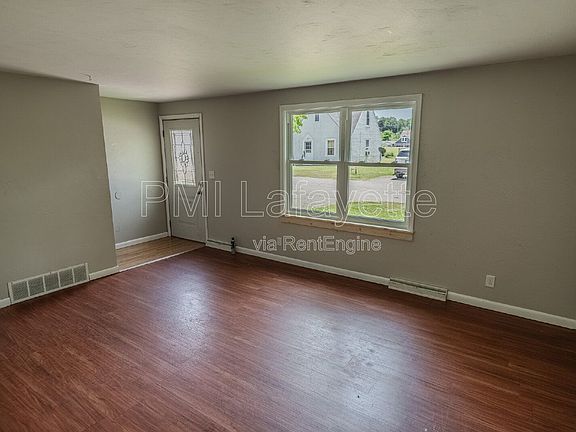 3rd image of 436 Lamplighter Ln