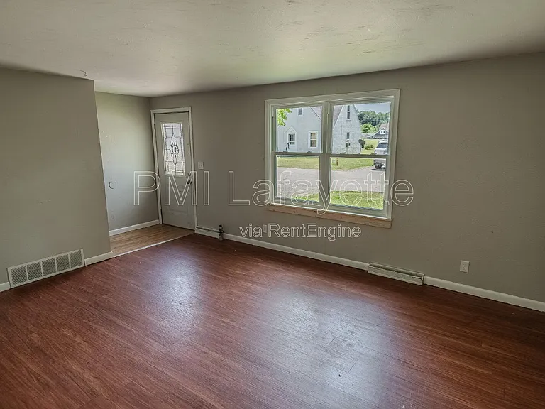 436 Lamplighter Ln — Photo 3
