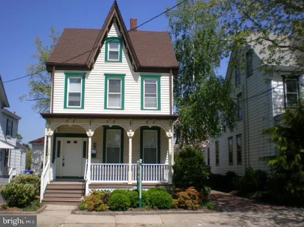 119 N Church St APT B, Moorestown, NJ 08057