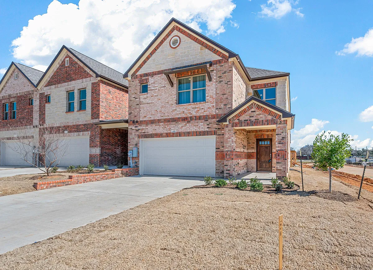Building Photo - 3312 Shivers Dr
