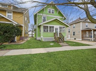 1615 4th Ave SE, Cedar Rapids, IA 52403