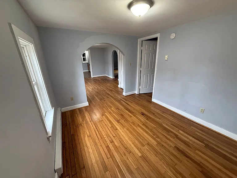 208 N Potomac St — Photo 10
